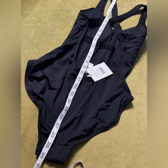 ANDIE SWIM The Tulum One Piece Medium in Black NWT 115 - Picture 8 of 10
